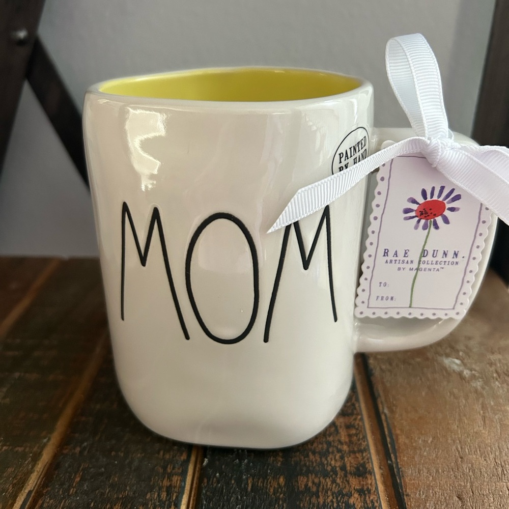 Rae Dunn Floral MOM Mug Mother’s Day 2026 Yellow Interior And Daffodil NEW